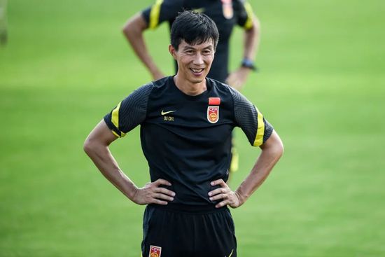 长发性感的姐姐